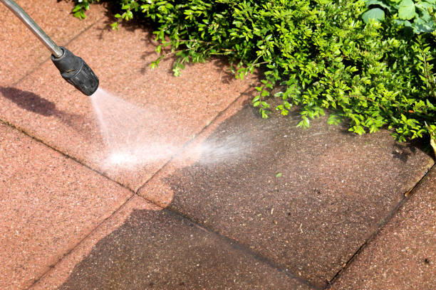 Best Garage Pressure Washing  in Maan, ND